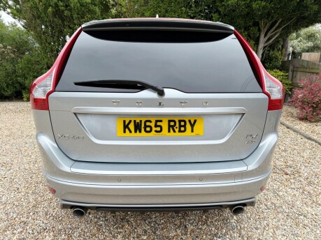 Volvo XC60 2.4 D4 R-Design Lux Nav Auto AWD Euro 6 (s/s) 5dr 9