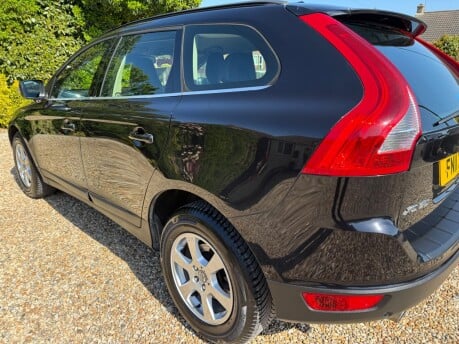 Volvo XC60 2.4 D5 SE Geartronic AWD Euro 5 5dr 8