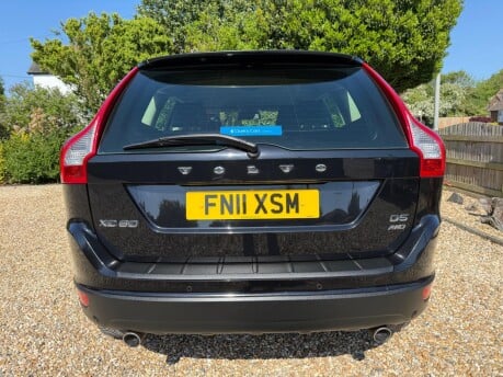 Volvo XC60 2.4 D5 SE Geartronic AWD Euro 5 5dr 9