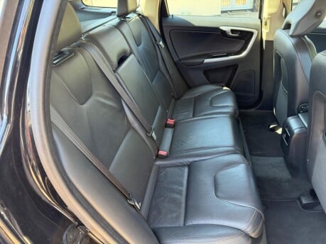 Volvo XC60 2.4 D5 SE Geartronic AWD Euro 5 5dr 22