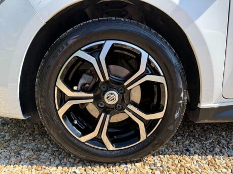 MG MG3 1.5 VTi-TECH Exclusive Euro 6 (s/s) 5dr 12