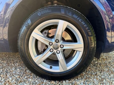 Audi Q5 2.0 TDI Sport S Tronic quattro Euro 6 (s/s) 5dr 12