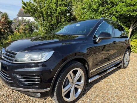 Volkswagen Touareg 3.0 TDI V6 BlueMotion Tech R-Line Tiptronic 4WD Euro 6 (s/s) 5dr 7