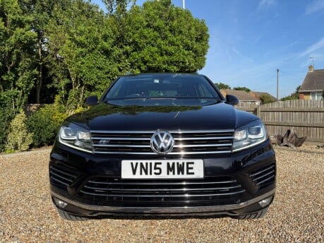 Volkswagen Touareg 3.0 TDI V6 BlueMotion Tech R-Line Tiptronic 4WD Euro 6 (s/s) 5dr 8