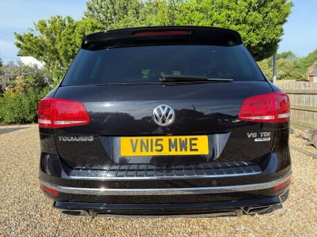 Volkswagen Touareg 3.0 TDI V6 BlueMotion Tech R-Line Tiptronic 4WD Euro 6 (s/s) 5dr 11