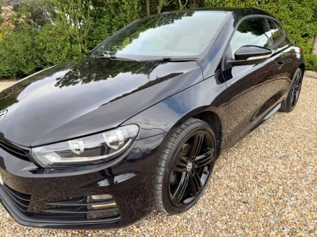 Volkswagen Scirocco 2.0 TDI R-Line Euro 6 (s/s) 3dr 5