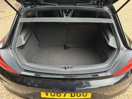 Volkswagen Scirocco 2.0 TDI R-Line Euro 6 (s/s) 3dr 22
