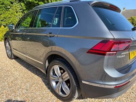 Volkswagen Tiguan 2.0 TDI SEL DSG Euro 6 (s/s) 5dr 12