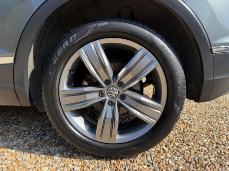 Volkswagen Tiguan 2.0 TDI SEL DSG Euro 6 (s/s) 5dr 13