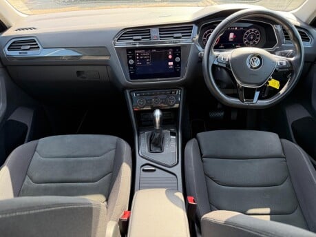 Volkswagen Tiguan 2.0 TDI SEL DSG Euro 6 (s/s) 5dr 21