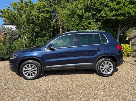 Volkswagen Tiguan 2.0 TDI BlueMotion Tech SE DSG 4WD Euro 5 (s/s) 5dr 3