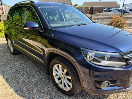 Volkswagen Tiguan 2.0 TDI BlueMotion Tech SE DSG 4WD Euro 5 (s/s) 5dr 7