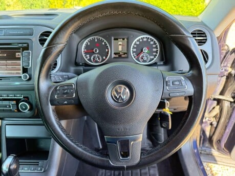 Volkswagen Tiguan 2.0 TDI BlueMotion Tech SE DSG 4WD Euro 5 (s/s) 5dr 15