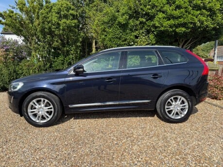 Volvo XC60 2.4 D5 SE Lux Nav Auto AWD Euro 6 (s/s) 5dr 3