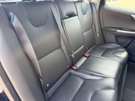 Volvo XC60 2.4 D5 SE Lux Nav Auto AWD Euro 6 (s/s) 5dr 24