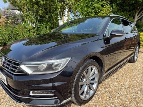 Volkswagen Passat 2.0 TDI BlueMotion Tech R-Line DSG Euro 6 (s/s) 5dr 5