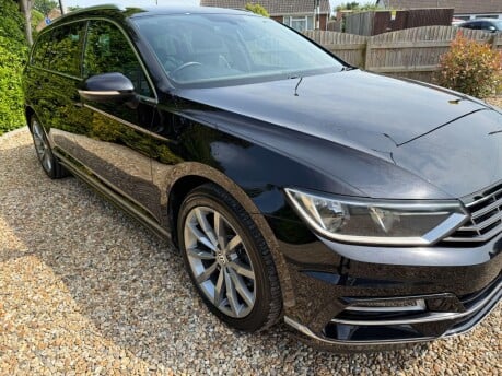 Volkswagen Passat 2.0 TDI BlueMotion Tech R-Line DSG Euro 6 (s/s) 5dr 7