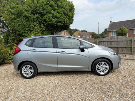 Honda Jazz 1.3 i-VTEC SE CVT Euro 6 (s/s) 5dr 4