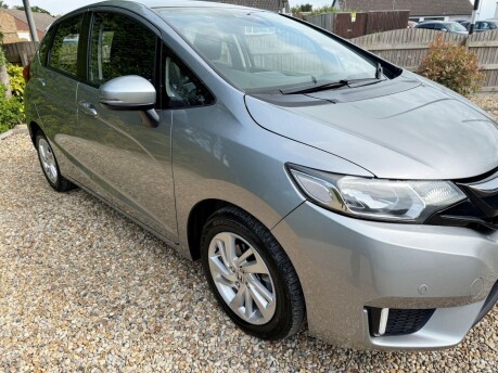 Honda Jazz 1.3 i-VTEC SE CVT Euro 6 (s/s) 5dr 7