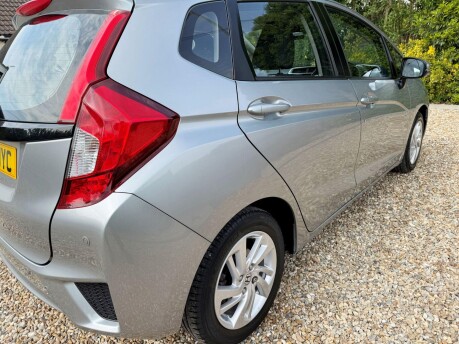 Honda Jazz 1.3 i-VTEC SE CVT Euro 6 (s/s) 5dr 8