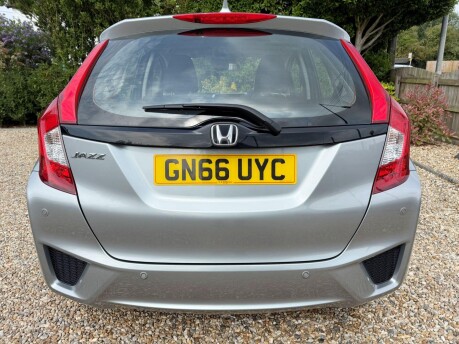 Honda Jazz 1.3 i-VTEC SE CVT Euro 6 (s/s) 5dr 9