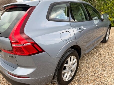 Volvo XC60 2.0 D4 Momentum Auto AWD Euro 6 (s/s) 5dr 8