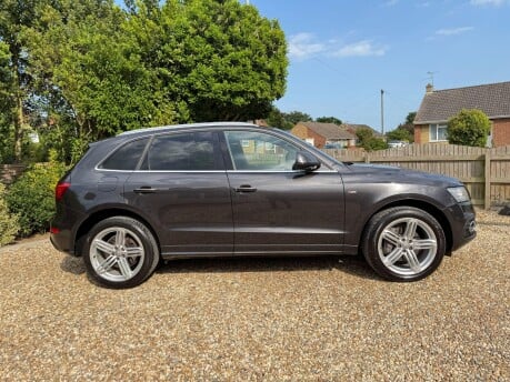 Audi Q5 3.0 TDI V6 S line Plus S Tronic quattro Euro 5 (s/s) 5dr 4
