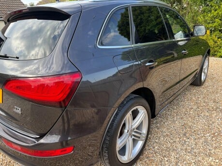 Audi Q5 3.0 TDI V6 S line Plus S Tronic quattro Euro 5 (s/s) 5dr 8