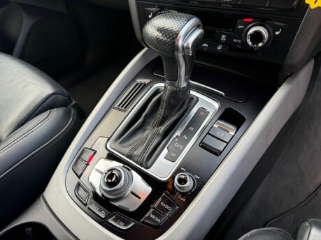 Audi Q5 3.0 TDI V6 S line Plus S Tronic quattro Euro 5 (s/s) 5dr 15