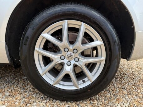 Volvo XC60 2.0 D4 Momentum Auto AWD Euro 6 (s/s) 5dr 11