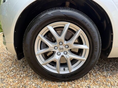 Volvo XC60 2.0 D4 Momentum Auto AWD Euro 6 (s/s) 5dr 12