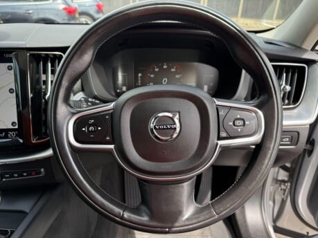 Volvo XC60 2.0 D4 Momentum Auto AWD Euro 6 (s/s) 5dr 15