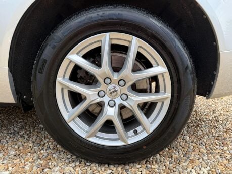 Volvo XC60 2.0 D4 Momentum Auto AWD Euro 6 (s/s) 5dr 11