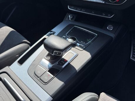 Audi Q5 2.0 TDI S line S Tronic quattro Euro 6 (s/s) 5dr 21