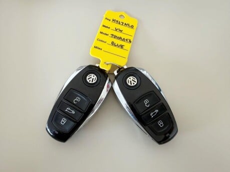 Volkswagen Touareg 3.0 TDI V6 R-Line Plus Tiptronic 4WD Euro 6 (s/s) 5dr 13