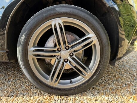 Audi Q5 2.0 TDI S line Plus S Tronic quattro Euro 5 (s/s) 5dr 15