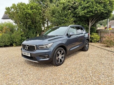 Volvo XC40 2.0 T5 Inscription Auto AWD Euro 6 (s/s) 5dr 1
