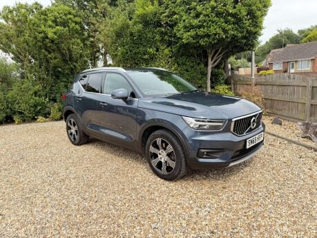 Volvo XC40 2.0 T5 Inscription Auto AWD Euro 6 (s/s) 5dr 4