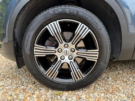Volvo XC40 2.0 T5 Inscription Auto AWD Euro 6 (s/s) 5dr 14