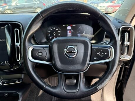 Volvo XC40 2.0 T5 Inscription Auto AWD Euro 6 (s/s) 5dr 18