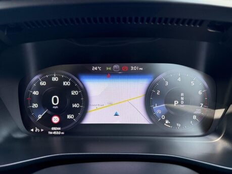Volvo XC40 2.0 T5 Inscription Auto AWD Euro 6 (s/s) 5dr 17