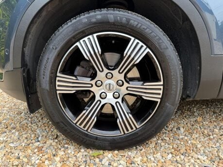 Volvo XC40 2.0 T5 Inscription Auto AWD Euro 6 (s/s) 5dr 14