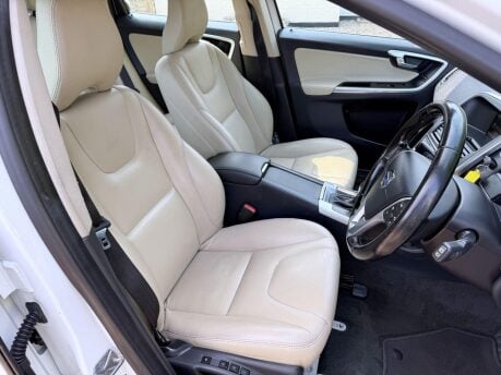 Volvo XC60 2.4 D4 SE Lux Geartronic AWD Euro 5 5dr 19