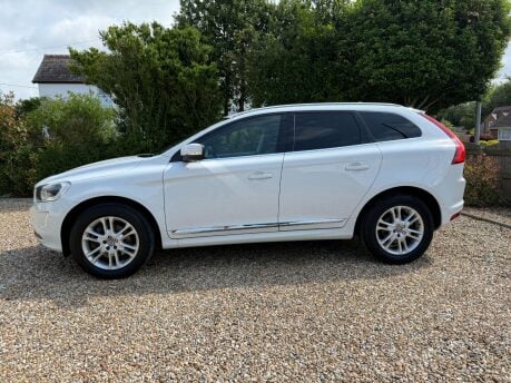Volvo XC60 2.4 D5 SE Lux Nav Auto AWD Euro 6 (s/s) 5dr 3