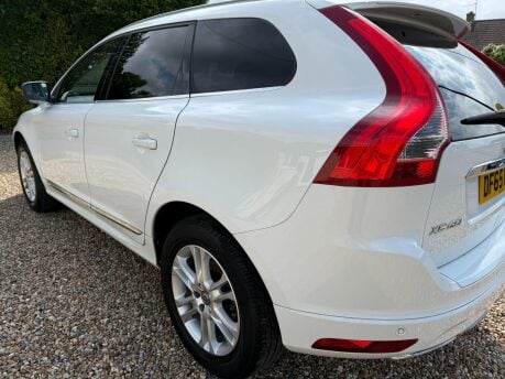 Volvo XC60 2.4 D5 SE Lux Nav Auto AWD Euro 6 (s/s) 5dr 10