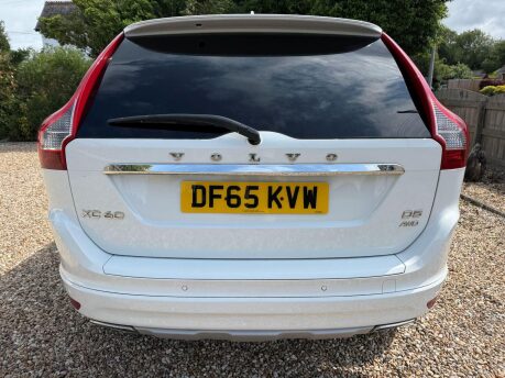 Volvo XC60 2.4 D5 SE Lux Nav Auto AWD Euro 6 (s/s) 5dr 9