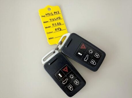 Volvo XC60 2.4 D5 SE Lux Nav Auto AWD Euro 6 (s/s) 5dr 28