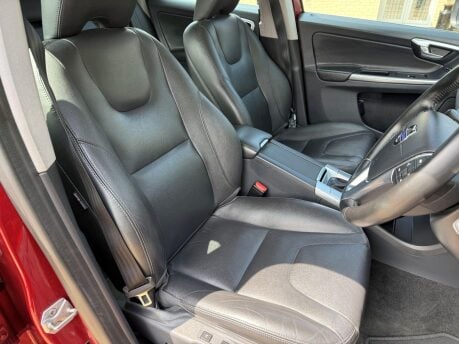 Volvo XC60 2.4 D5 SE Lux Nav Auto AWD Euro 6 (s/s) 5dr 24
