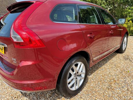 Volvo XC60 2.4 D5 SE Lux Nav Auto AWD Euro 6 (s/s) 5dr 8