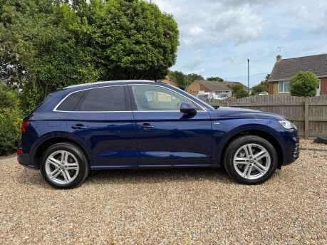 Audi Q5 2.0 TDI 40 S line S Tronic quattro Euro 6 (s/s) 5dr 4
